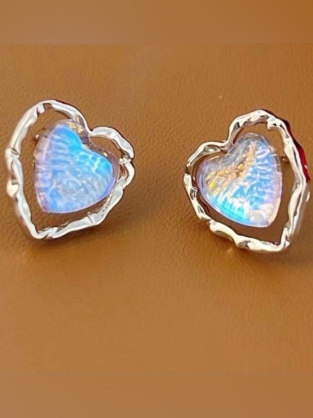 Chameleon Heart Dichroic Rainbow Iridescent Ripple Caustics Refraction Pool Stud